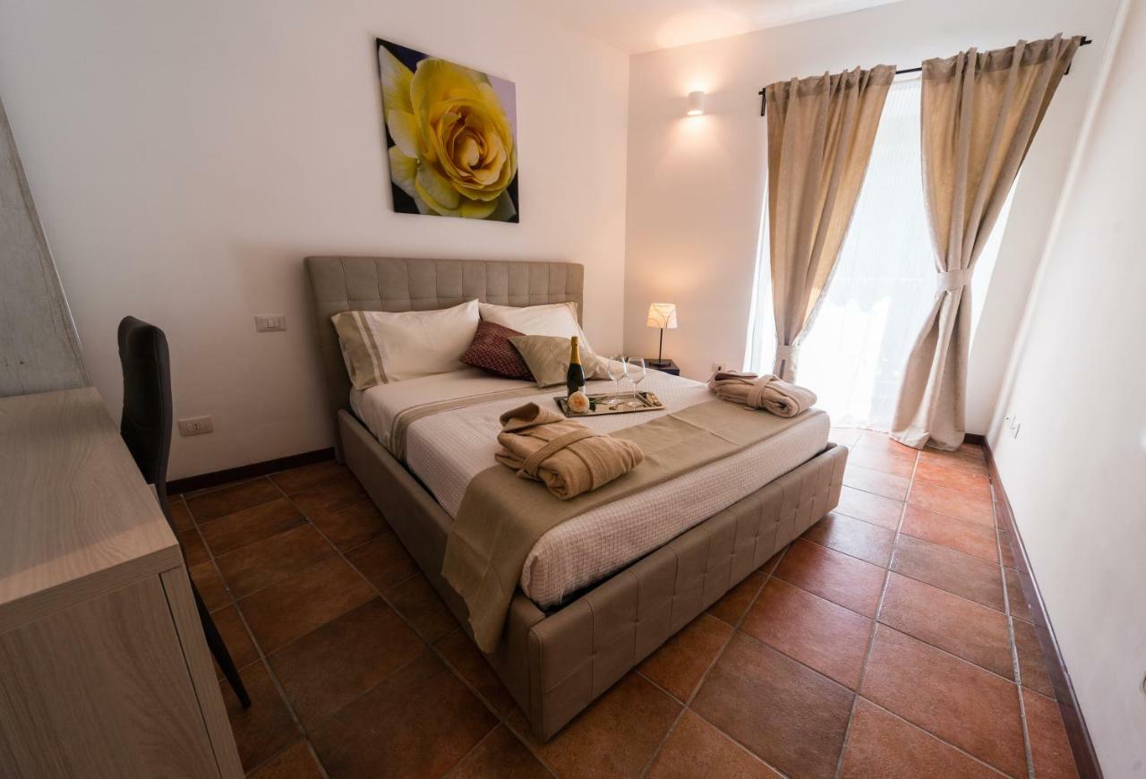 Le Undici Rose Hotel Витербо Экстерьер фото
