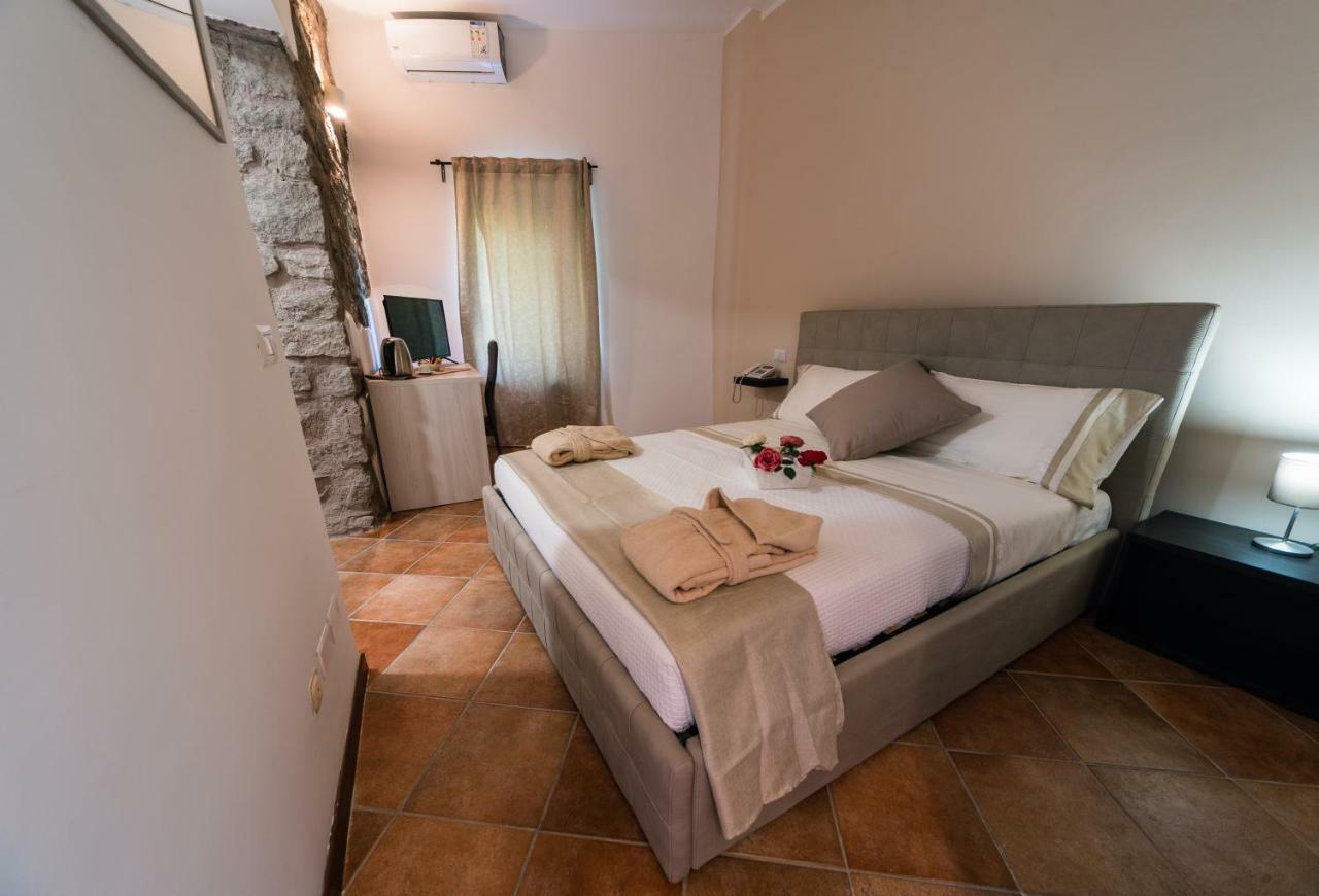 Le Undici Rose Hotel Витербо Экстерьер фото
