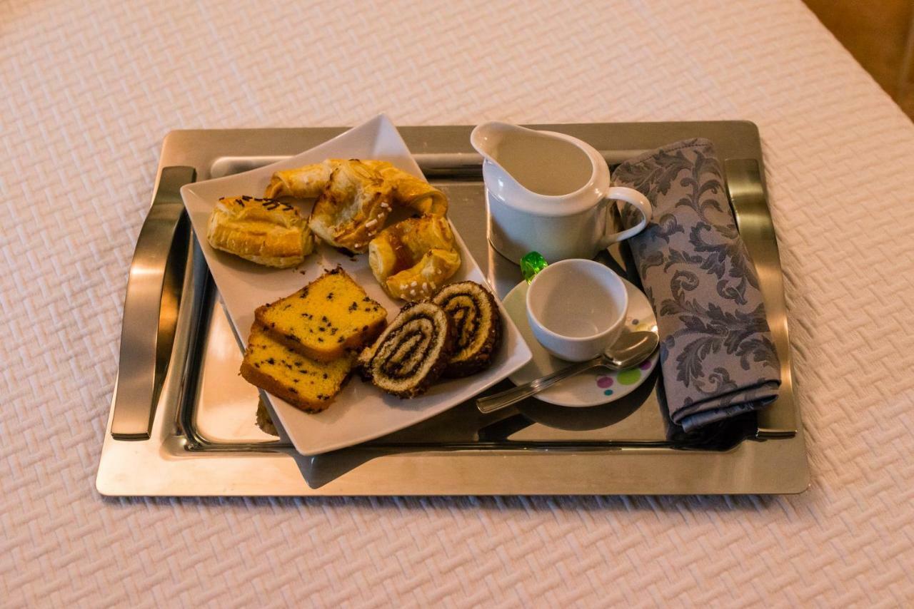 Le Undici Rose Hotel Витербо Экстерьер фото